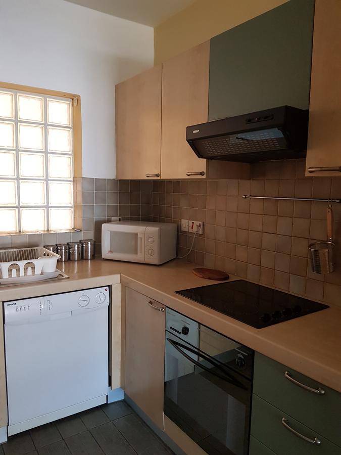 Bianco E U Apartment Nicosia Ngoại thất bức ảnh