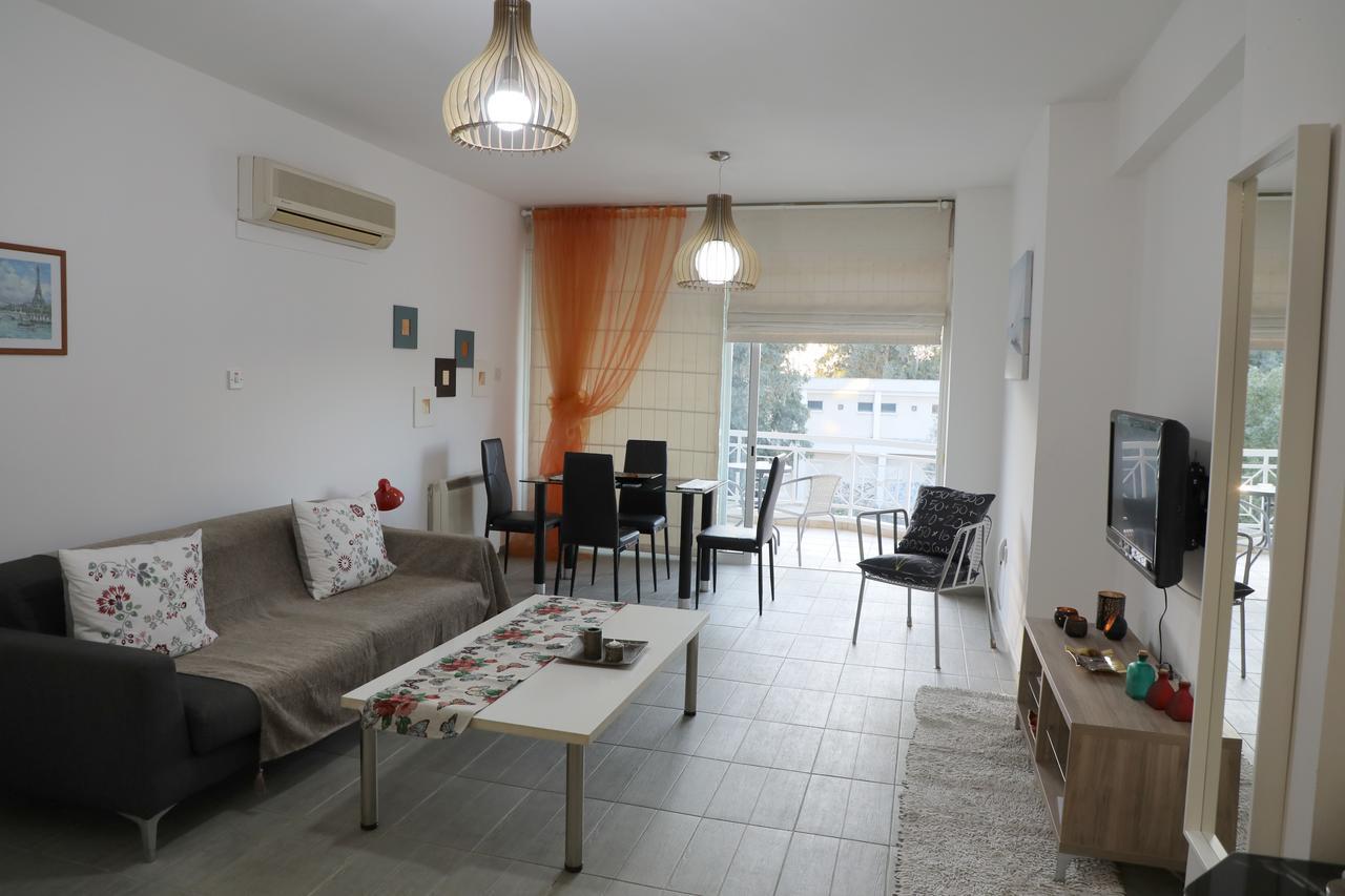 Bianco E U Apartment Nicosia Ngoại thất bức ảnh