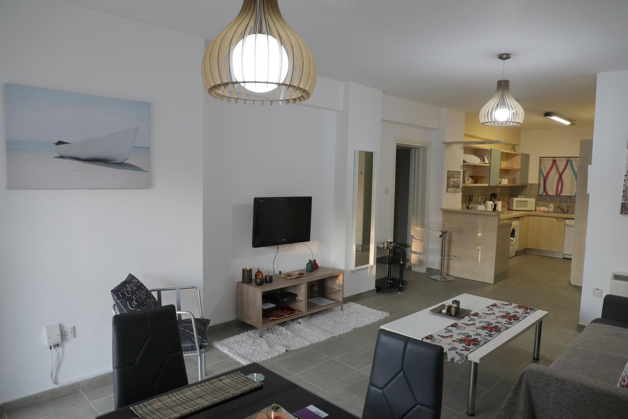 Bianco E U Apartment Nicosia Ngoại thất bức ảnh